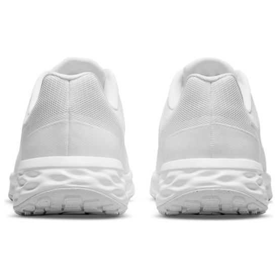 Nike Revolution 6